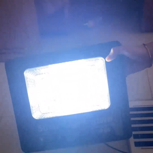 Đèn Năng Lượng Mặt Trời Solar Light 1500W IP67 Tiết Kiệm Điện Có Điều Khiển Tự Động