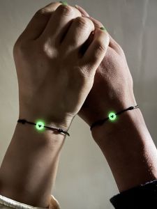 gelang glow in the dark manik love bisa nyala gelang bestie piral