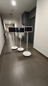 sg stock 15.6/21/24inch wifi table with floor stand smart touchscreen monitor SPEEDSMOUNT digital siganage white board advertising plate