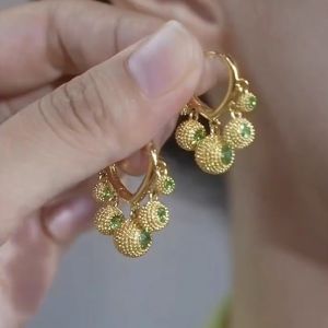 Fashionable Elegant Diamond Embedded Durian Earrings Womens Simple Personality Design High-End Niche Ear Jewelry Ear Buckles