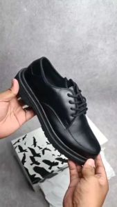 ATHNS Kaze Sepatu Docmart Low Boots Formal Pantofel Kerja Casual Hitam Pria