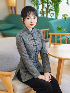 Warm Thickened Cotton Jacket for Women with Button Design Traditional Chinese Style New Winter Fashion by Jun Ya 24J370