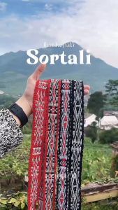 Ikat Kepala Sortali Tenun Khas Batak