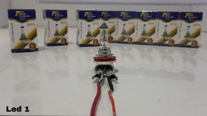 Bohlam Lampu Halogen Mobil H11 12V 55Watt Tokai