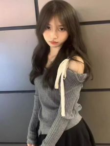 เสื้อสเวตเตอร์ถักแขนยาวทรงสลิมฟิตสำหรับผู้หญิง ฤดูใบไม้ผลิและฤดูใบไม้ร่วง เสื้อคอวีเปิดไหล่ ทรงเข้ารูป แขนยาว ปกติ