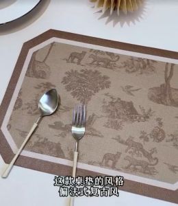 Alas Meja Makan Anti Panas 45CM x 30CM: Solusi Praktis Untuk Meja Makan Anda