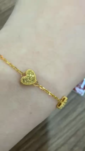 Poh Heng Jewellery 22K Glimmering Heart Bracelet in Yellow Gold [Price By Weight]