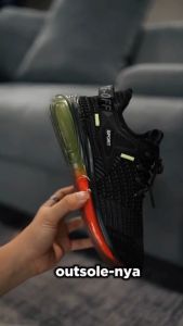 Peps Sepatu sneakers Pria Keren Bahan Suede Elastis Import Terbaru – Ultragell
