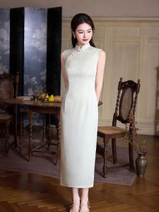 Sleeveless Elegant Advanced Green Cheongsam Dress