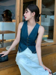 Retro Hong Kong Style Womens Denim Vest Sleeveless V-Neck Chic Layering Top Short Length Single Button Cotton Blend Jacket