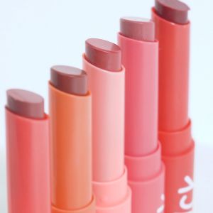 Fanbo Juicy Jelly Tinted Balm 2 In 1 Mengandung Vit A E dan F. Ketahanan diatas 8jam Full Pigmentasi & stain color