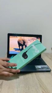 Acer C740 Chromebook 11.6 Inch 4GB 16GB SSD Playstore and download all apps 4k display