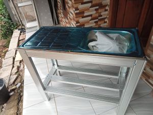 Wastafel bak cuci piring stainless portabel kerangka putih kuat anti karat ukuran 75x40 cm tinggi 80 cm.