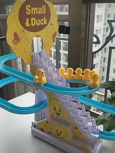 Đồ chơi vịt leo cầu thang có đèn nhạc vui nhộn cho bé