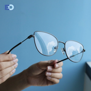 EO Eyewear Harlow Clip On Cat Eye Metal Full Rim Multicoated Clip On Eyeglasses for Women