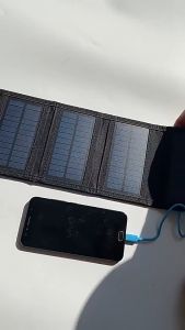 โซล่าเซลล์ กันน้ำ -สีดำ-เทา- ชาร์จได้ 10000mAh แบบ ถอดได้ (แบตแท้ ขนาด 10000mAh) พาวเวอร์แบงค์แสงอาทิตย์