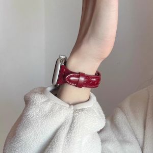 Uhada | Dây Đeo Đồng Hồ Apple Da Thật Màu Đỏ Sang Trọng