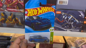 Mô Hình Xe Hot Wheels Porsche Taycan Turbo S - Siêu Xe Thuần Điện Dòng HW EV