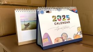 Lịch để bàn 2025- 14 tờ chủ đề Life in Viet Nam hiện đại xinh xắn.