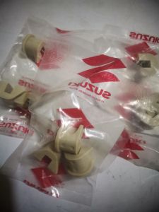 SLIDER PIECE SET FOR SKYDRIVE125 STEP125 HAYATE125 AND ADDRESS125 (GENUINE)
