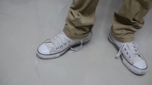 Alat Sulap Tali Sepatu Mengikat Sendiri STS Self Tying Shoelace Magic Trik - KZ267