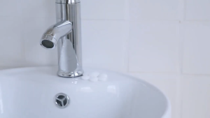 IZ - A18 Kapur Barus Mini Sashet | Kamper Rentengan | Kamper Pengharum Lemari Toilet Anti Serangga