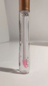 𝗝𝗨𝗡𝗞𝗜𝗘 𝗠𝗔𝗞𝗘𝗨𝗣 - Xiu Lip Serum Moisturizing