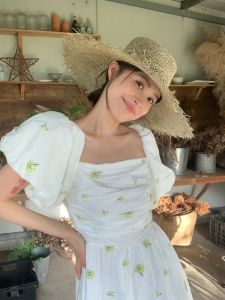 Summer Straw Hat: A Versatile Choice for Women's Beach Vacation