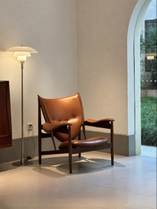PURPLE LEAF | Vintage Mid-century Designer Single Chair