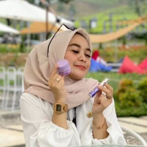 Pharmaskin Paket Penyembuhan Flek Premium: Serum & Krim Pelembab Pelembut Kulit - Ukuran Perjalanan