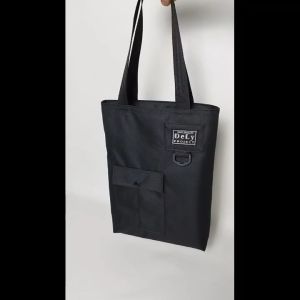 ToteBag Pria Wanita Bahan Kanvas: Tas Jinjing Kecil dengan Model Penutup Resleting