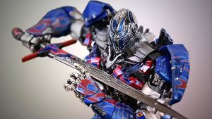 Yolopark AMK PRO Series Transformers - 20cm TLK Optimus Prime Model Kit ( The Last Knight Hasbro )