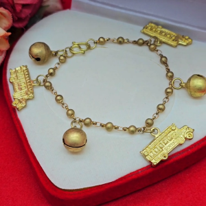 สร้อยข้อมืองานดิบทองเหลืองลายเม็ดพริกห้อยจี้รถบัสสลับกระพรวน ความยาว 7 นิ้ว แฟชั่น งานดิบไม่ได้ชุบ ทองเหลืองโบราณ พร้อมส่ง