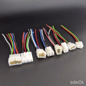 Comprehensive Guide to 2-, 3-, 4-, and 6-Terminal Plastic Sockets