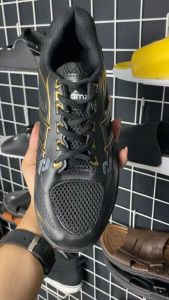 Khamzo Sepatu Badminton Pria Terbaru D16 Sepatu Olahraga Cowok Bulu Tangkis