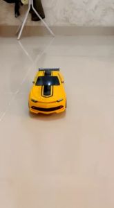 2 in 1 Listrik RC Mobil besar Transformasi Robot Anak Laki-laki Mainan Luar Ruangan Remote Control Olahraga Deformasi Mobil Robot Model Mainan transformer bumbelbee remot kontrol SNI promo discount