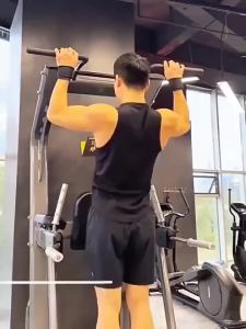 2 Móc Nâng Tạ Kèm Băng Quấn Cổ Tay Dây Đeo Tập Gym Dụng Cụ Hỗ Trợ Nâng Tạ Kéo Xà Găng Tay Tập Thể Hình