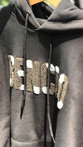 BENCLO  Sweater Hoodie Pria model Terbaru Nyaman di Pakai