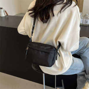 Waterproof Oxford Cloth Black Small Square Bag New Lightweight Casual Multi-Pocket Crossbody Phone Bag for Men and Women