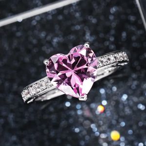 Vintage Exquisite Sparkling Heart-shaped Synthetic Zircon Ring for Wedding Brides High-value Womens Jewelry R4325bb