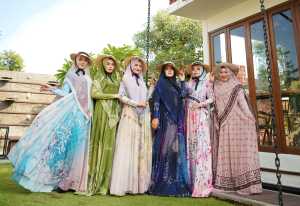 Gamis Koleksi Fashion Show PADUSI RAMO RAMO BY ELDEENA Syari  - Gamis Umroh Realpic 100%