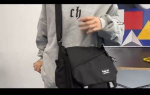 กระเป๋าสะพาย ผ้าแคนวาส Messenger กระเป๋าสะพายข้าง วินเทจ แฟชั่น - รูปร่างว่าง เป็นกระเป๋าสะพายที่น่าสนใจ