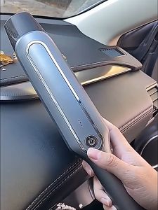 GATA Mini Modern Wireless Rechargeable Vacuum Cleaner Cordless Portable Handheld Power Suction Car House Use 无线迷你车用吸尘器