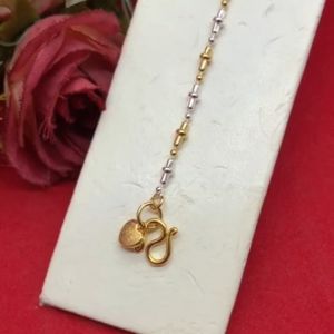 สร้อยข้อมือสองกษัตริย์ลายไข่ปลาคั่นเม็ดห้อยจี้หัวใจ 2k ความยาว 6.5-6.8 นิ้ว งานชุบ ข้อมือแฟชั่น ทำจากทองเหลือง พร้อมส่ง