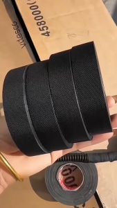 เทปพันสายไฟ เทปพันสายไฟ เทปเทปผ้าพันสายไฟรถยนต์ สีดำ ใช้งานง่าย เทปผ้ากาว พันสายไฟทนความร้อน คุณภาพสูงสำหรับรถยนต์