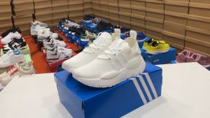 รองเท้าวิ่ง Add Originals NMD V3 Boost สีขาว รองเท้าลำลอง ราคาเป็น ผู้สูงอายุ 2.5ม สินค้าใหม่ พร้อมกล่อง