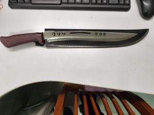 Golok unik berukir Bintang Bulan