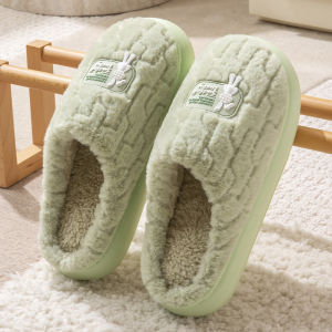 รองเท้าแตะผ้าฝ้ายกันลื่นพื้นหนาสำหรับฤดูใบไม้ร่วงและฤดูหนาวสำหรับคู่รักในบ้านสำหรับผู้ชายและผู้หญิง รองเท้าแตะแบบสวมหัว พื้น EVA รองเท้าแตะผ้าฝ้ายที่อบอุ่นและทนทาน