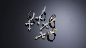 Vintage Stainless Cross Pendant Earrings for Women Men Geometry Imitation Pearl Rhinestone Dangle Earring Party Jewelry Gifts Gold Diamond Cross Earrings for Men and Women Hip Hop Personalized Earrings