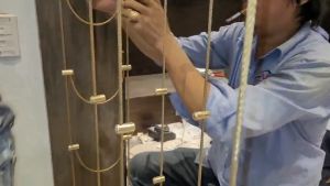 Bộ tăng kệ rượu vang inox đẳng cấp sang trọng